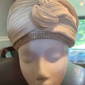 Christian Dior vintage 1960s white satin turban